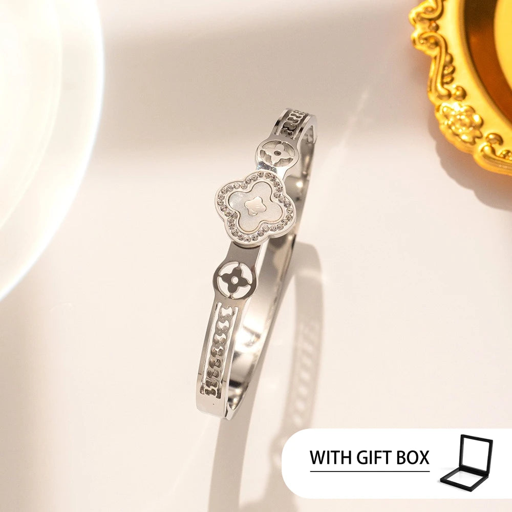 Light Luxury Clover Titanium Steel Bangle