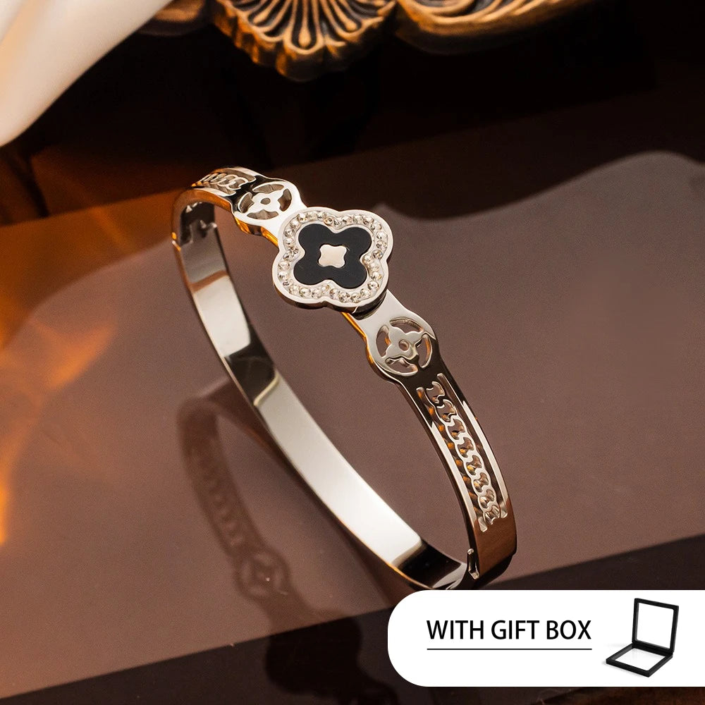 Light Luxury Clover Titanium Steel Bangle