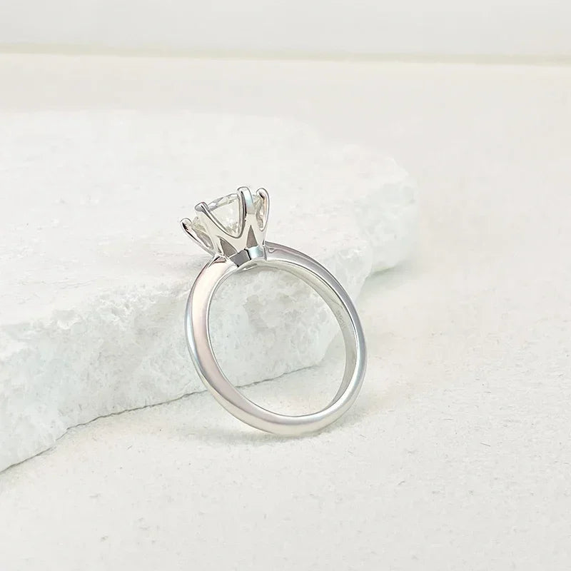 NeeTim 925 Sterling Silver Moissanite Engagement Ring