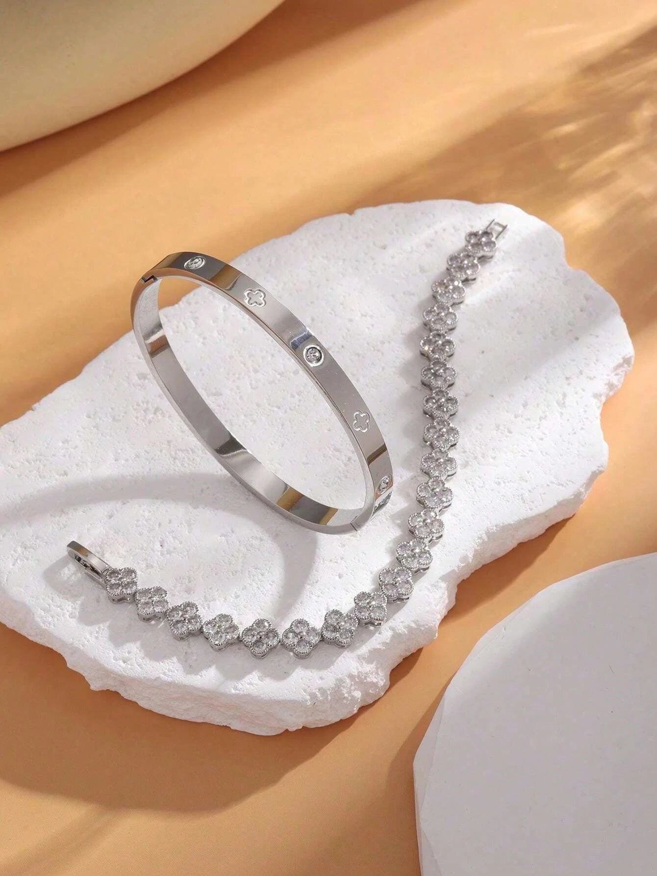 2PCS Lucky Clover Stainless Steel Bracelet Set for Women
