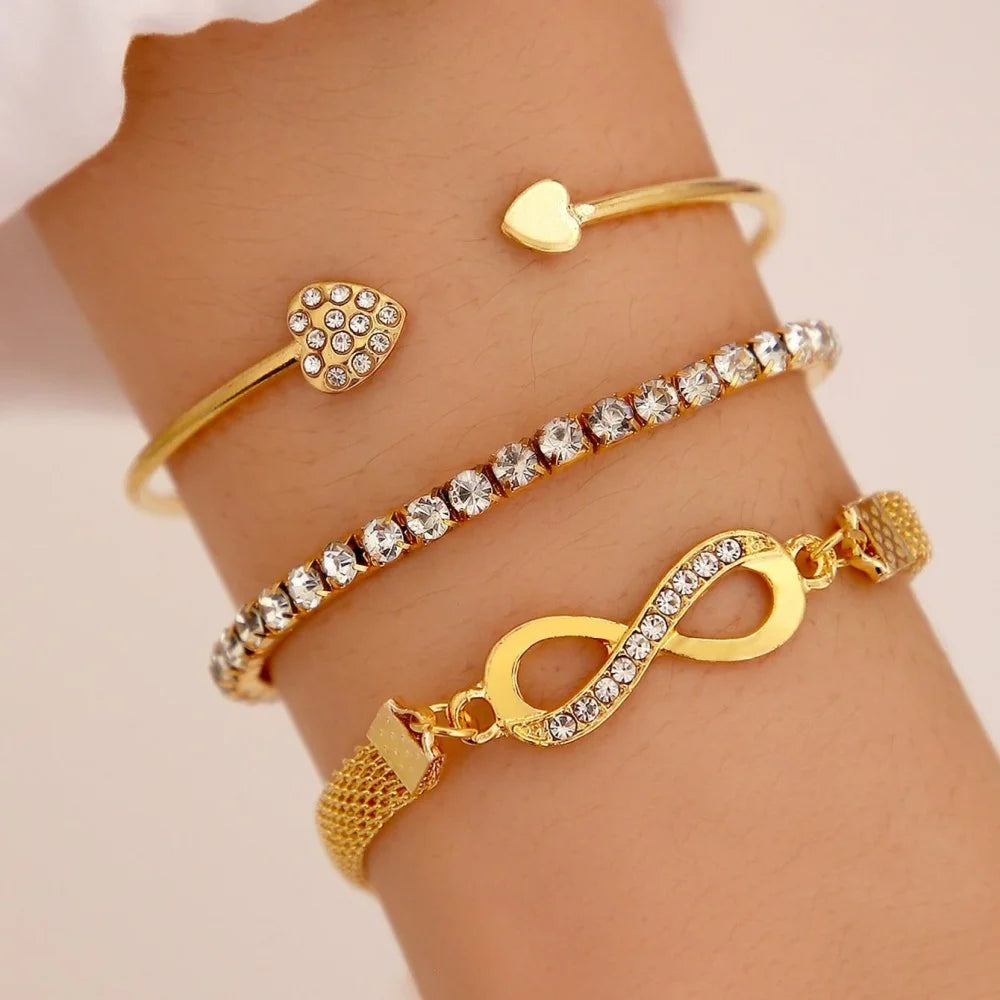 3Pcs Gold Silver Heart Bracelet Set on wrist