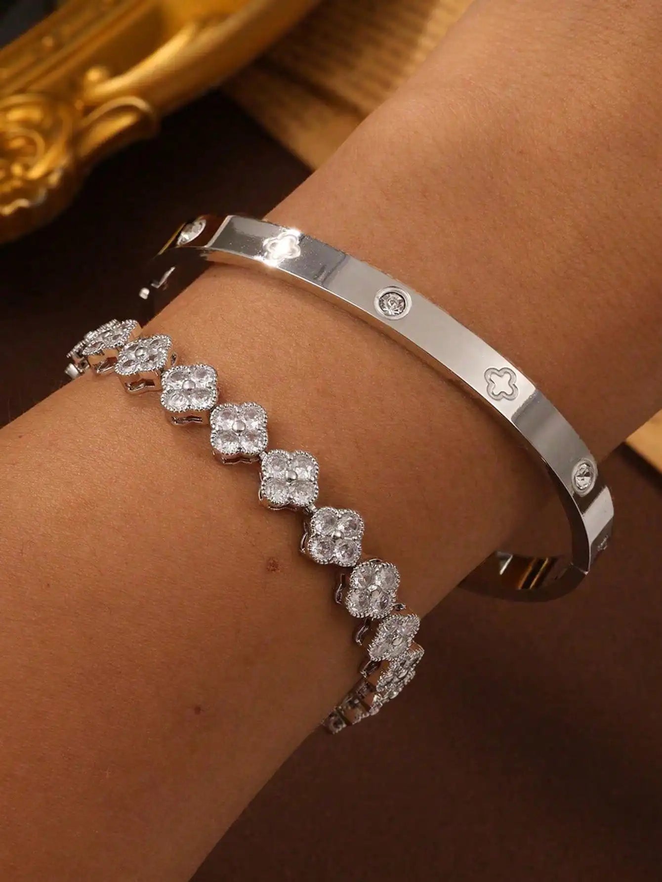 2PCS Lucky Clover Stainless Steel Bracelet Set for Women